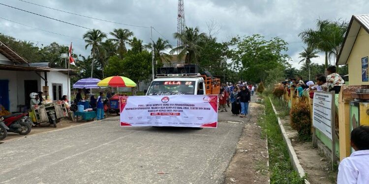 Istimewa /Matakalteng
Konvoi Defile Pilkades serentak di Desa Aminjaya, Kecamatan Pangkalan Banteng, Kabupaten Kotawaringin Barat Kamis 19 Oktober 2023.