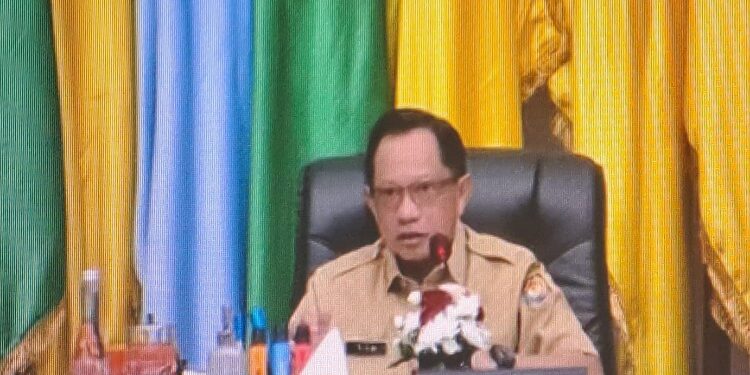 FOTO: MATAKALTENG - Rapat Koordinasi (Rakor) Pengendalian Inflasi Bersama Menteri Dalam Negeri Tito Karnavian secara virtual.