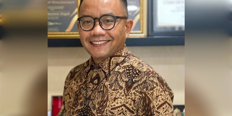 FOTO: MATAKALTENG - Kepala OJK Kalteng, Otto Fitriandy.