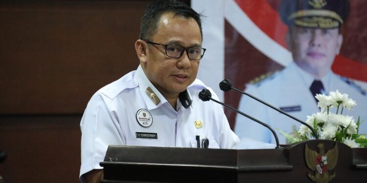 FOTO: MATAKALTENG - Kepala Dinas Energi dan Sumber Daya Mineral (ESDM) Provinsi Kalteng, Vent Christway pada Rapat Koordinasi Forum Kelistrikan Kalteng Tahun 2023.