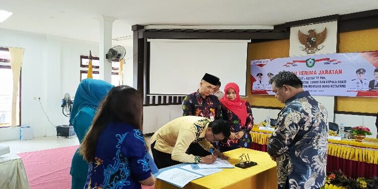 FOTO : DEVIANA/MATAKALTENG - Irpansyah saat sertijab, Kamis 7 Desember 2023.