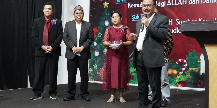 FOTO: MATAKALTENG - Perayaan natal keluarga besar Rimbawan.