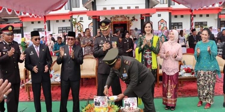 FOTO: MATAKALTENG - Peringatan HUT Bhayangkara ke-77.