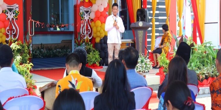 FOTO: MATAKALTENG - Bupati Mura, Perdie M.Yoseph.