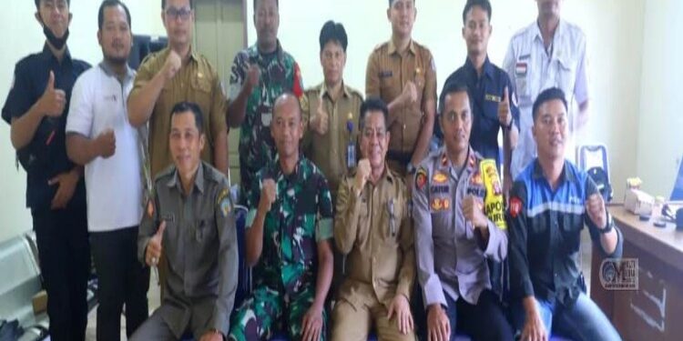 FOTO: MATAKALTENG - Dinas Sosial (Dinsos) Kabupaten Murung Raya (Mura) menggelar rapat persiapan Hari Pahlawan ke-78 tahun yang berlangsung di ruang rapat Dinas Sosial Mura, Senin (6/11/2023).