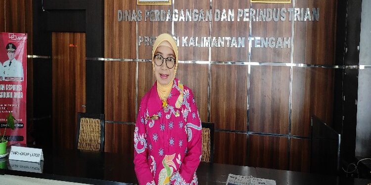 FOTO: MATAKALTENG - Kepala Dinas Perdagangan dan Perindustrian Kalteng, Aster Bonawaty.