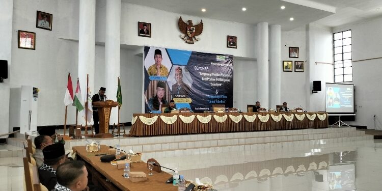 FOTO: ALDI/MATA KALTENG - Suasana saat agenda seminar ICMI Orda Seruyan di Aula Gedung DPRD Seruyan.