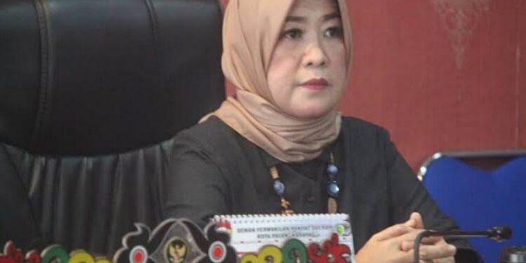 FOTO: MATAKALTENG - Anggota Komisi C DPRD Kota Palangka Raya, Susi Idawati.