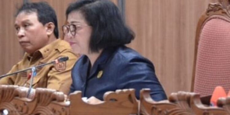 Ketua DPRD Kotim, Rinie Anderson.
