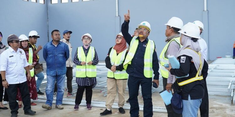 FOTO: MATAKALTENG - Pembangunan Pabrik Pakan Ternak di Parenggean-Tumbang Sangai Km. 9, Desa Bukit Harapan, Kecamatan Parenggean Kabupaten Kotawaringin Timur.