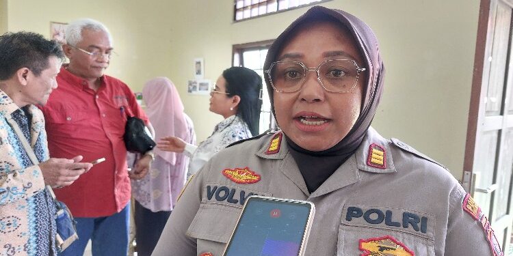 FOTO: RZL/MATAKALTENG - Kapolsek Pahandut, AKP Volvy Apriana.