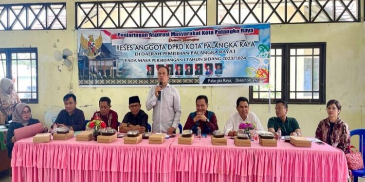 FOTO: MATAKALTENG - Reses anggota DPRD Palangka Raya di Dapil I.