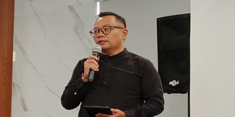FOTO: MATAKALTENG - Kepala OJK Kalteng, Otto Fitriandy.