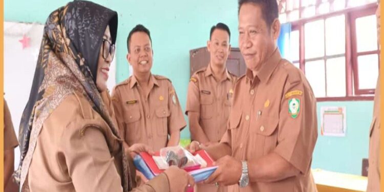FOTO: DISDIK/MATA KALTENG - Pembahasan Perbup pedoman program merdeka belajar di Disdik Kotim, 3 Januari 2024.