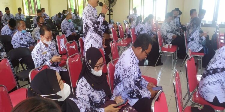 FOTO: DOK/MATA KAKTENG - Sejumlah guru di Kotim.