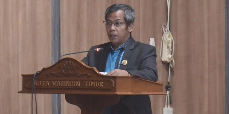 FOTO: MATAKALTENG - Anggota DPRD Kotim, SP Lumban Gaol.