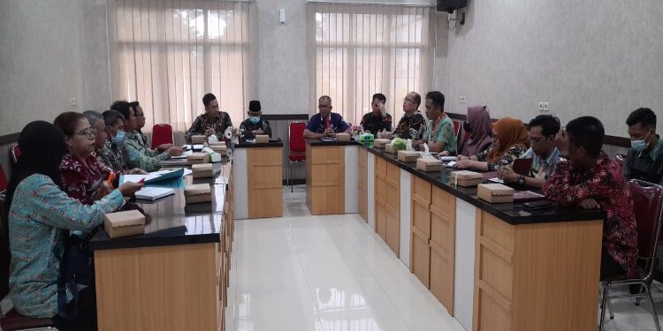 FOTO: IST/MATAKALTENG - Rapat pembentukan BNNK di Kesbangpol, Kamis 4 Januari 2024.