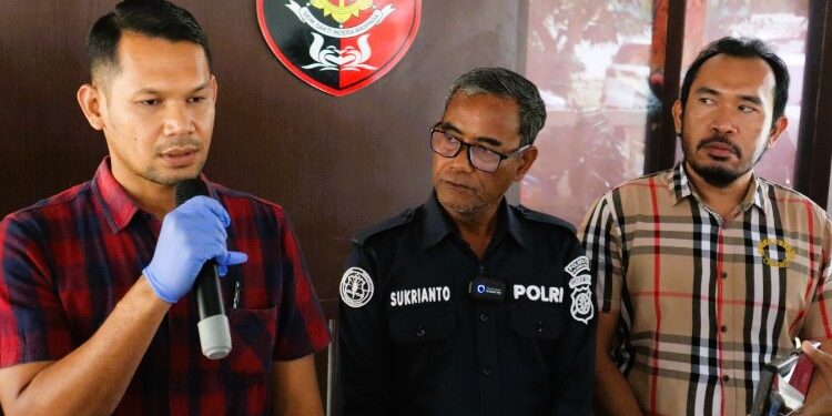 FOTO: DOK/MATAKALTENG - Kasat Reskrim Polresta Palangka Raya, Kompol Ronny M Nababan (pojok kiri).