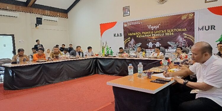 FOTO: IST/MATA KALTENG - Ngobrol pemilu lintas sektoral di Kotim, 8 Januari 2024.