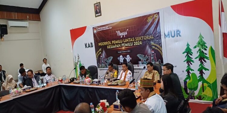 FOTO: IST/MATA KALTENG - Ngobrol pemilu lintas sektoral di Kotim, 8 Januari 2024.