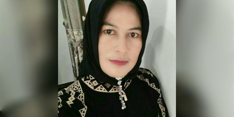 FOTO: MATAKALTENG - Wakil Ketua II DPRD Barsel, Hj Enung Irawati.