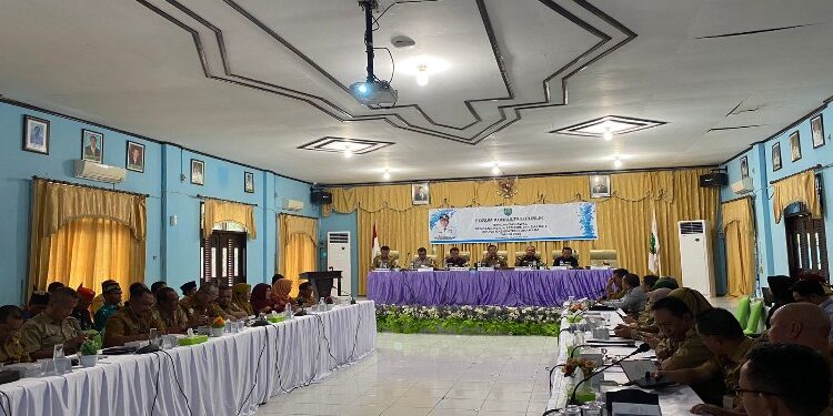 Foto : AKH/MATAKALTENG - Pj Bupati Sukamara Kaspinor saat membuka forum Ranwal RKPD tahun 2025.