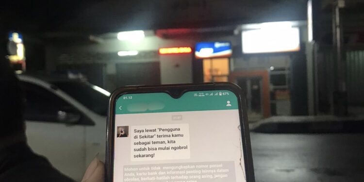 FOTO: DOKUMENTASI MATA KALTENG - Tangkap Layar percakapan pelanggan dengan penyedia jasa di aplikasi hijau.