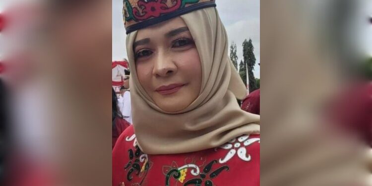 FOTO: MATAKALTENG - Hj Nyimas Artika.
