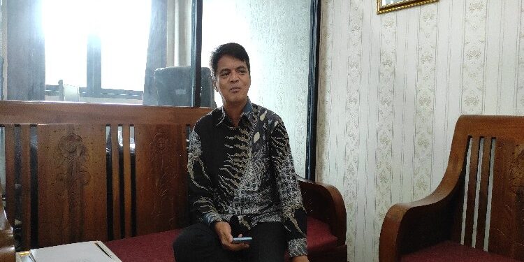 FOTO: MATAKALTENG - Kepala Ombudsman RI Perwakilan Kalteng, Raden Biroum Bernardianto.