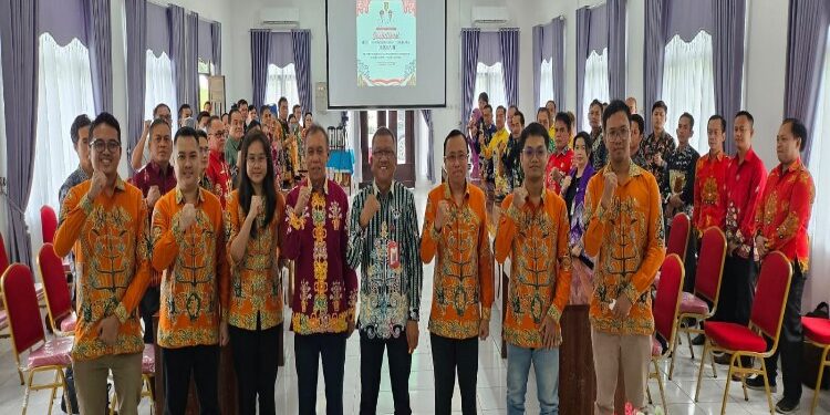 FOTO: MATAKALTENG - Kegiatan Sosialisasi Sistem Informasi Suara Kalteng Berkah (SISUKAH).