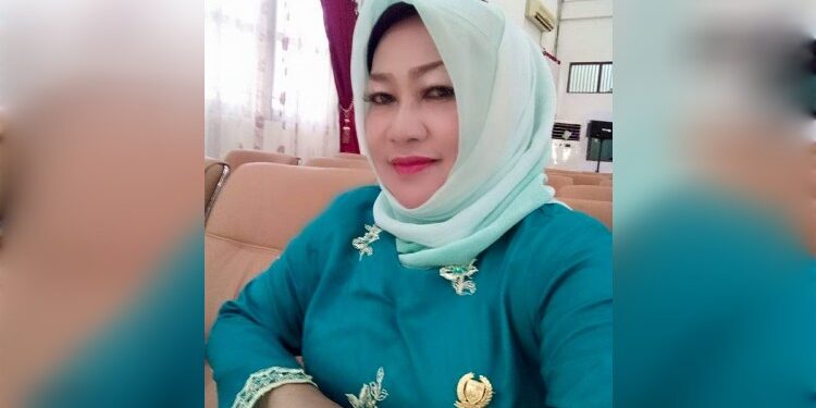 FOTO: MATAKALTENG - Anggota DPRD Barsel, Rusinah Andelen.