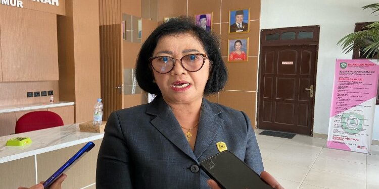 FOTO: MATAKALTENG - Ketua DPRD Kotim, Rinie Anderson.