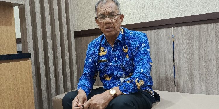 FOTO: MATAKALTENG - Kepala Badan Kesbangpol Kotim, Sanggul Lumban Gaol.