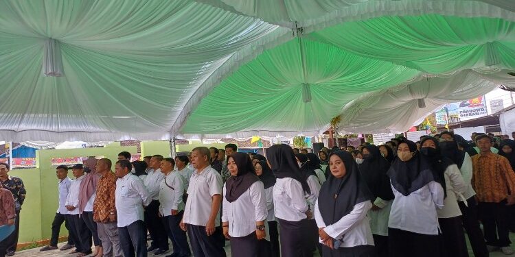 FOTO: IST/MATAKALTENG - Pelantikan KPPS di Kelurahan MB Hilir, 25 Januari 2024.