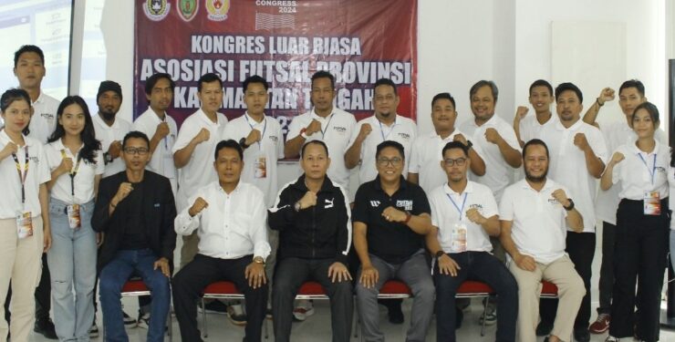 FOTO : IST/MATAKALTENG - KONI Kalteng, Asprov PSSI, AFK se Kalteng, saat menghadiri Kongres Luar Biasa (KLB) Asosiasi Futsal Provinsi (AFP) Kalteng, dengan menunjuk Sutoyo, sebagai ketua AFP Kalteng secara aklamasi, di Hotel Amaris, Palangka Raya, Sabtu 27 Januari 2024.