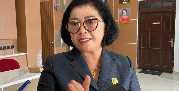 Ketua DPRD Kotim, Rinie Anderson