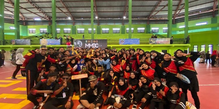 FOTO: SMPN 2/MATA KALTENG - Grup drumband SMPN 2 Sampit.