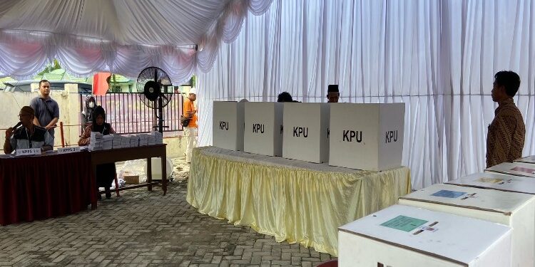 FOTO: DIAN/MATA KALTENG - Simulasi pemilu di TPS 17, Kelurahan Sawahan, Kecamatan MB Ketapang, Kotim, 30 Januari 2024.