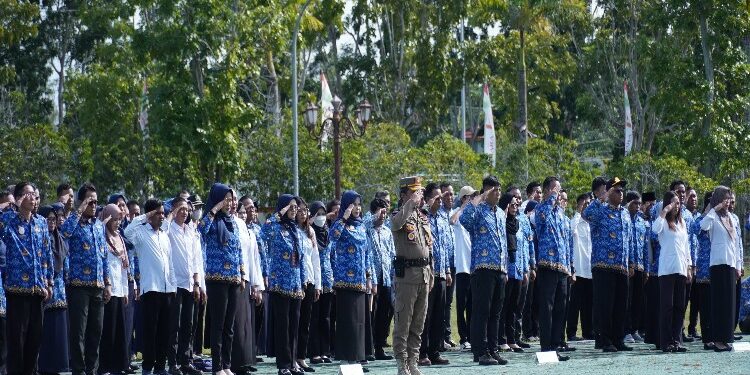 FOTO: AKH/MATAKALTENG - ASN di Kabupaten Sukamara saat apel gabungan.