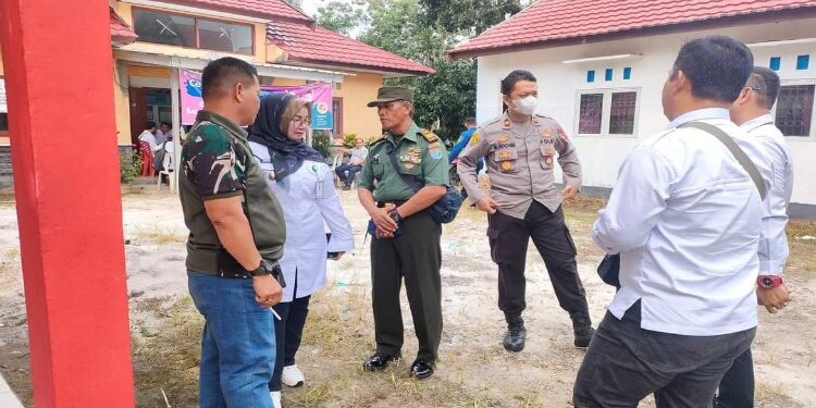 FOTO : IST/MATAKALTENG - Wakil Bupati Kotim Irawati saat kunjungan di Kecamatan Cempaga, belum lama ini.
