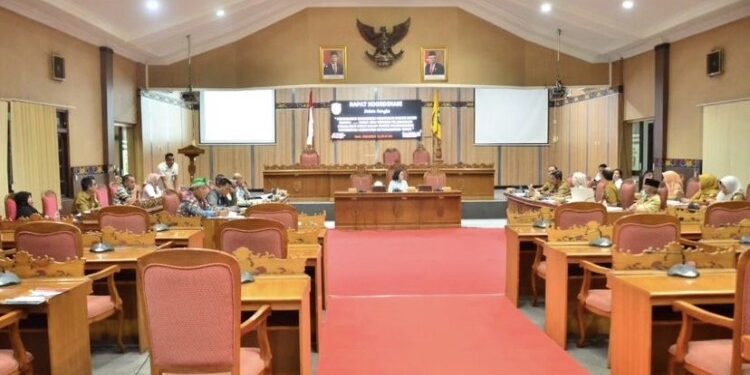 FOTO: IST/MATA KALTENG - Rapat koordinasi pembahasan Perbup Tentang Pelaksanaan Perjalanan Dinas.