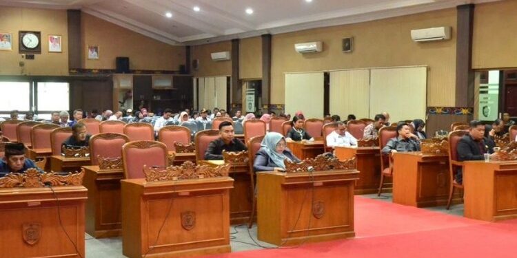 FOTO: DIAN/MATA KALTENG - Penyampaian hasil reses oleh DPRD Kotim kepada pemerintah setempat belum lama ini.