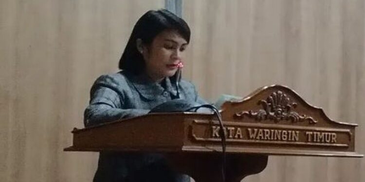 FOTO: MATAKALTENG - Anggota DPRD Kotim, Memey Wulandari.