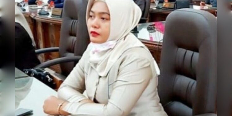 FOTO: MATAKALTENG - Anggota DPRD Barsel, Putri Siti Rochmawati.