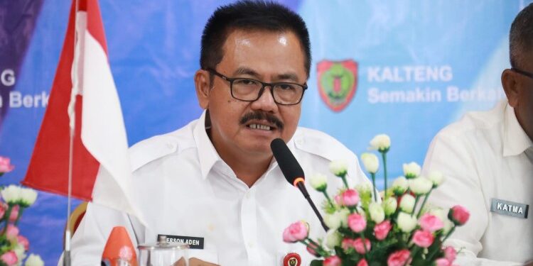 FOTO: MATAKALTENG - Wakil Ketua Desk Pemilu Prov Kalteng Herson B Aden.