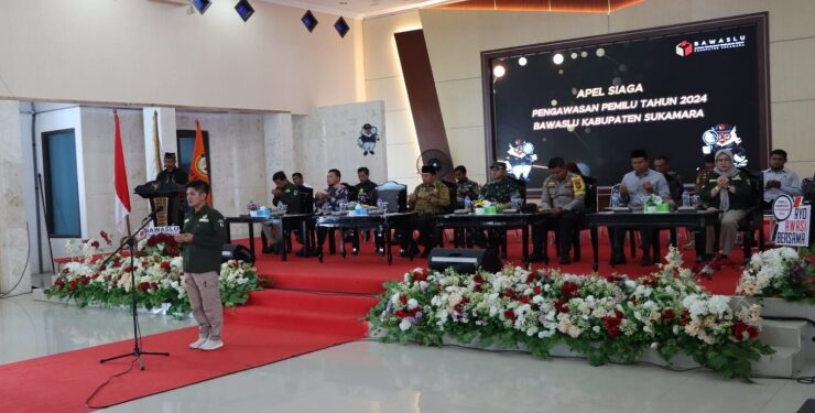 FOTO : AKH/MATAKALTENG - Pj Bupati Sukamara dan Forkompinda saat apel siaga pengawasan pemilu 2024.