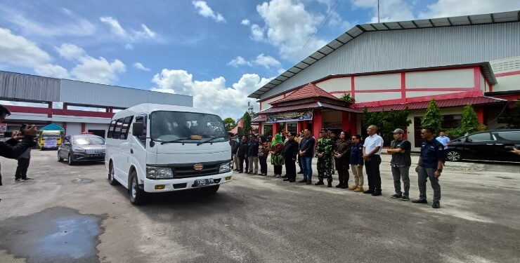 FOTO : DEVIANA /MATAKALTENG - Pelepasan logistik pemilu, Sabtu 10 Februari 2024