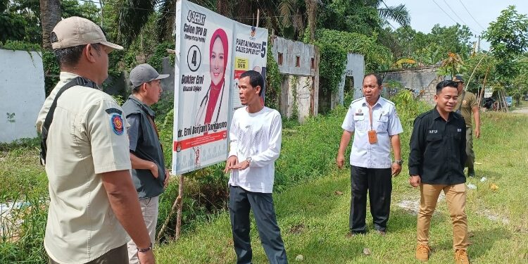FOTO: IST/MATA KALTENG - Penertiban APK beberapa waktu lalu di Kotim.