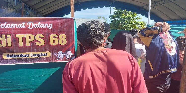 FOTO: RZL/MATAKALTENG - Suasana TPS 68, di Jalan RTA Milono, Komplek Marina Permai VIII, Kelurahan Langkai, Kecamatan Pahandut, Kota Palangka Raya.