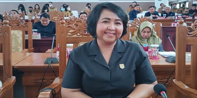 FOTO: MATAKALTENG - Anggota DPRD Kabupaten Gumas, Iceu Purnamasari.